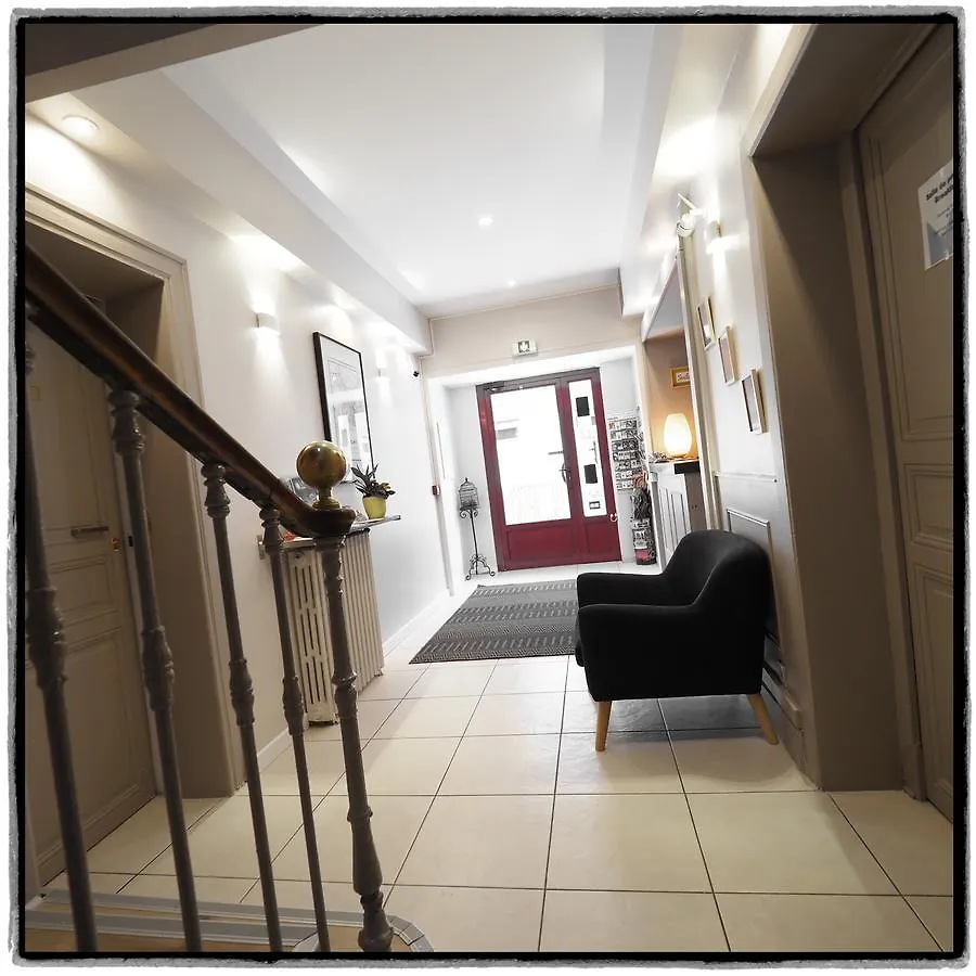 ***  Hotel Le Biarritz - Vichy Francia